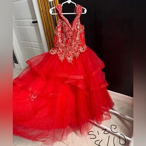 Tiered tulle ball gown flower girl dresses